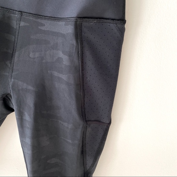 GAP | Sculpting High Rise 7/8 Leggings - Picture 9 of 10